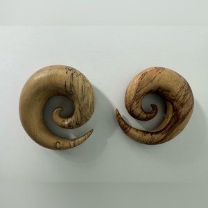 BN unopened 1 1/4” spirals pair coconut wood for stretched ears plugs gauged ear